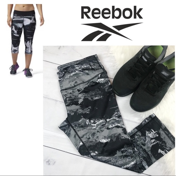 Reebok Pants - Reebok Medium Workout Capri Legging Pants Black